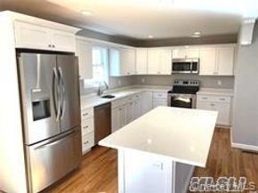 70 W 8th Street, Ronkonkoma NY 11779