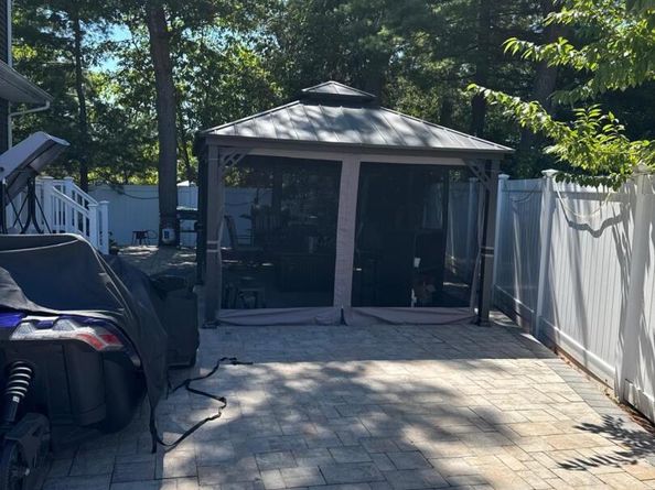 70 W 8th Street, Ronkonkoma NY 11779