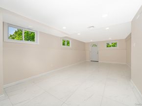 880 Washington Street, Baldwin NY 11510