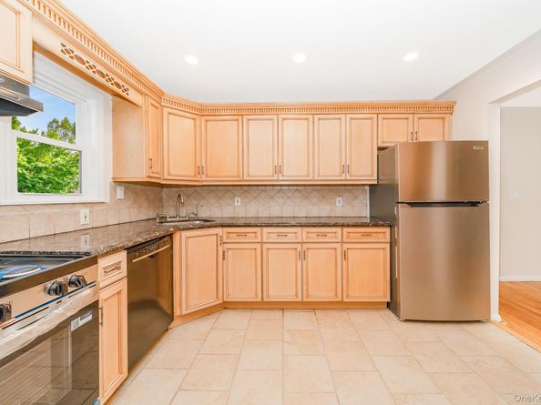 880 Washington Street, Baldwin NY 11510