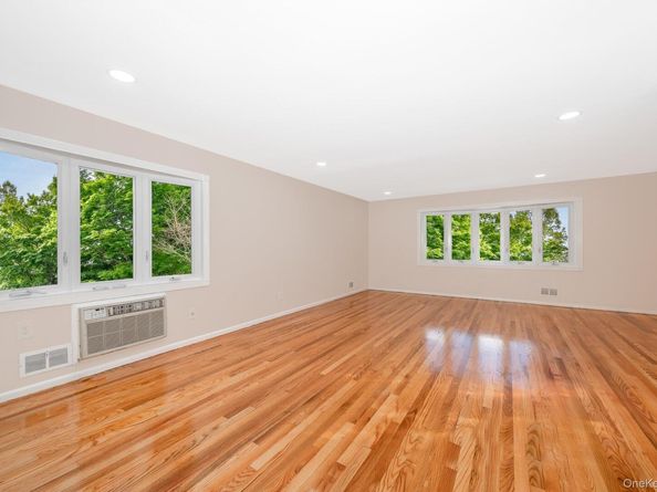 880 Washington Street, Baldwin NY 11510