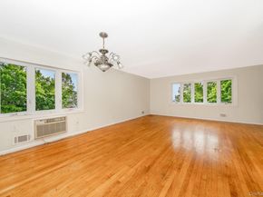 880 Washington Street, Baldwin NY 11510