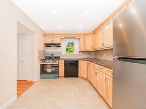 880 Washington Street, Baldwin NY 11510