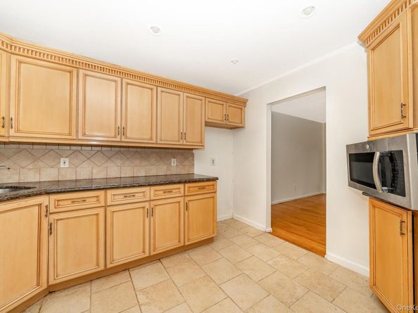 880 Washington Street, Baldwin NY 11510