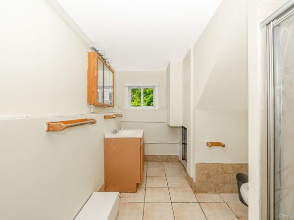 880 Washington Street, Baldwin NY 11510