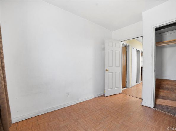 15062 Booth Memorial Avenue, Flushing NY 11355