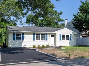 15 Maple Street, Wyandanch NY 11798