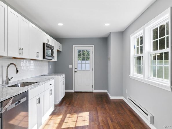 15 Maple Street, Wyandanch NY 11798