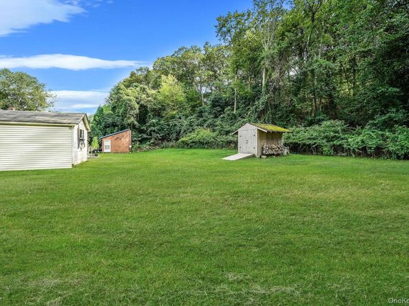 52 Daly Road, East Northport NY 11731