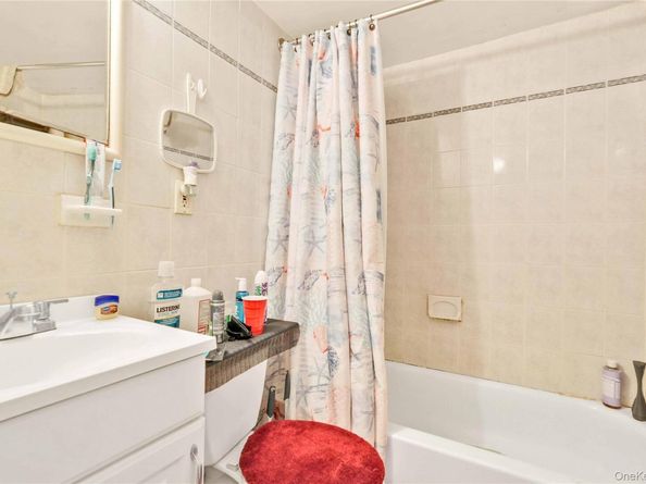 2347 Roosevelt Avenue, East Meadow NY 11554