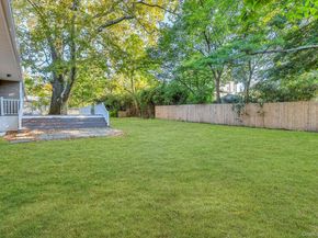 1 Richardson Avenue, Sea Cliff NY 11579