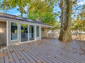 1 Richardson Avenue, Sea Cliff NY 11579