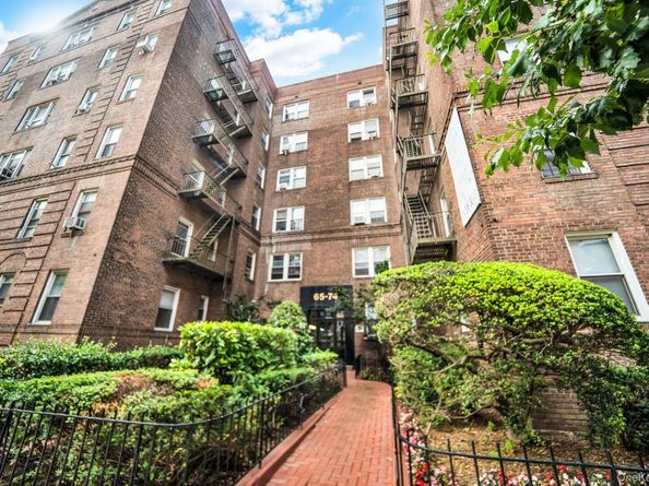 65-74 Saunders Street 1D, Rego Park NY 11374