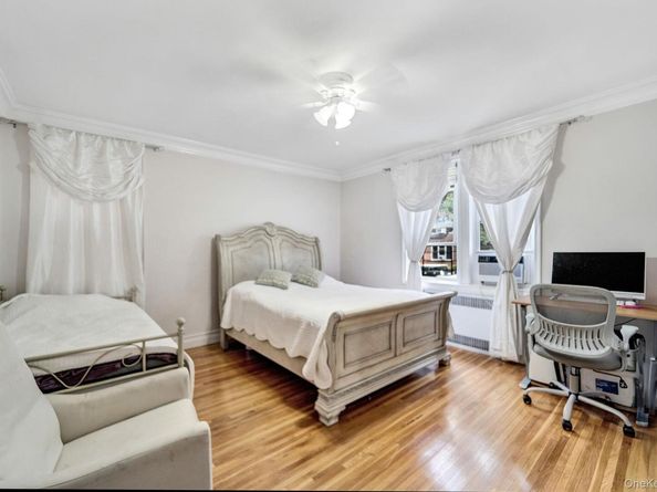 65-74 Saunders Street 1D, Rego Park NY 11374