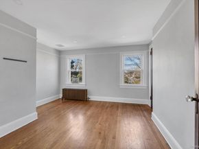16 Avenue A, Port Washington NY 11050