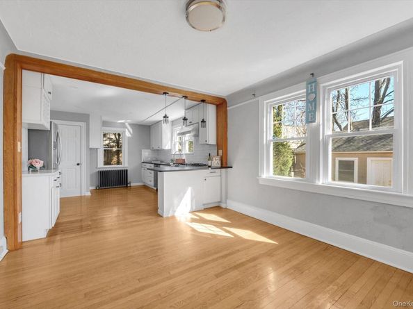 16 Avenue A, Port Washington NY 11050