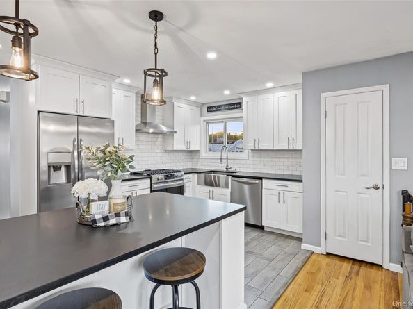 2296 Hampton Avenue, Seaford NY 11783