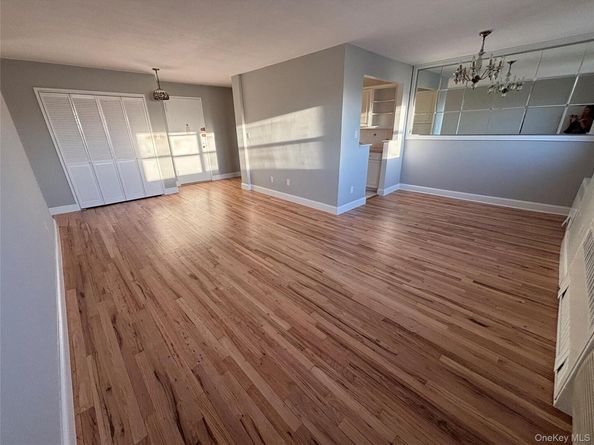 4200 Herkimer Place 7E, Bronx NY 10470