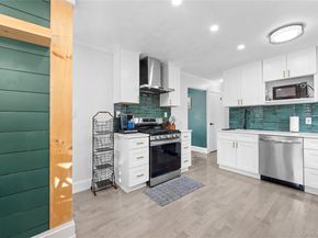 135 Casper Street, Valley Stream NY 11580