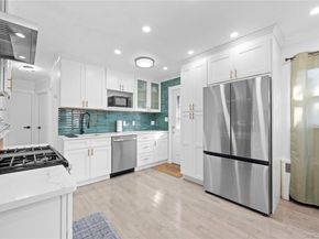 135 Casper Street, Valley Stream NY 11580