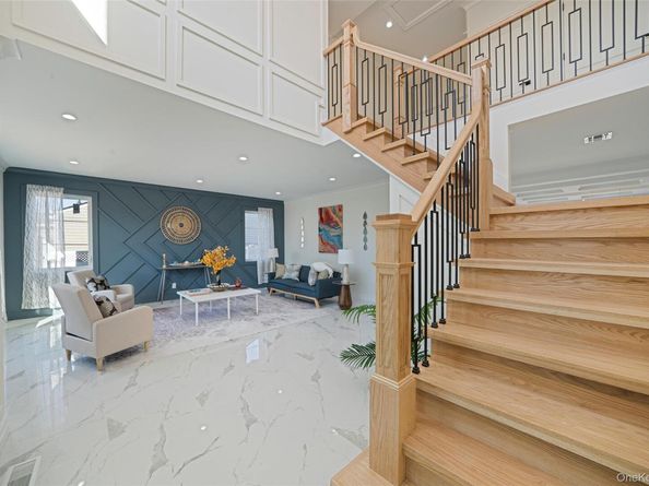 957 Dana Avenue, Valley Stream NY 11580