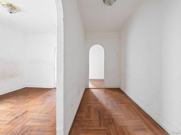 1715 Nelson Avenue 4F, Bronx NY 10453