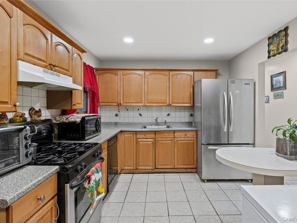 79 Union Place, Hempstead NY 11550