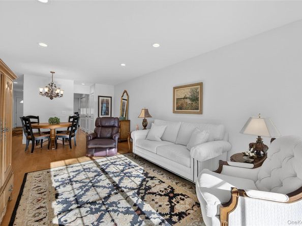 1 Mechanic Court, Huntington NY 11743