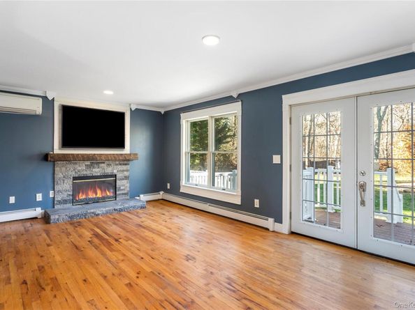 45 Drew Drive, Eastport NY 11941