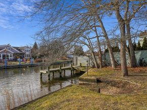 182 Connetquot Drive, Oakdale NY 11769