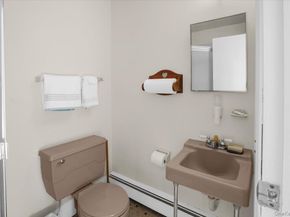 182 Connetquot Drive, Oakdale NY 11769