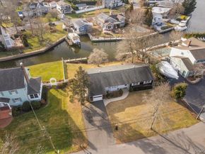 182 Connetquot Drive, Oakdale NY 11769