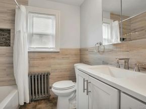 14 Maple Street, Glenwood Landing NY 11547