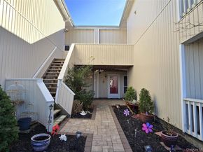 47 Anchor Street Y, Freeport NY 11520