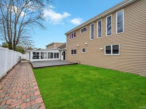 5 Kittiwake Lane, Babylon NY 11702