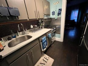 4 Brevoort Place, Brooklyn NY 11216