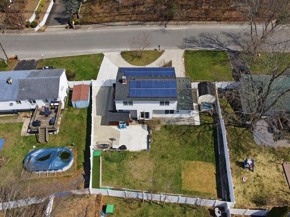 44 S Howells Avenue, Farmingville NY 11738