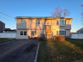 98 Andrew Avenue, Islip Terrace NY 11752