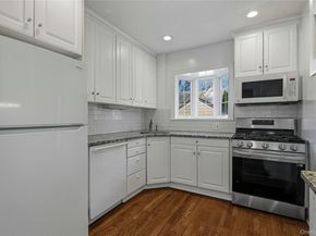 151 Hillcrest Avenue, Manhasset NY 11030