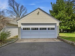 151 Hillcrest Avenue, Manhasset NY 11030