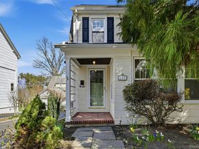 151 Hillcrest Avenue, Manhasset NY 11030