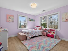 270 Edgewood Avenue, Oakdale NY 11769