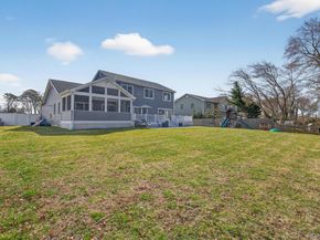270 Edgewood Avenue, Oakdale NY 11769