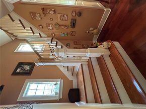 16 Oriole Place, Farmingville NY 11738