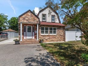 33 Prospect Avenue, Lynbrook NY 11563