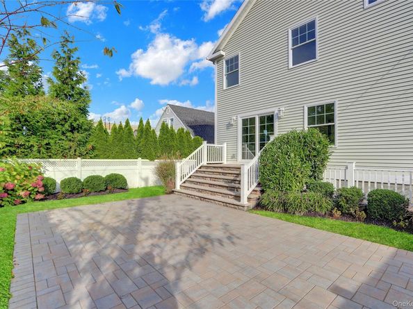 538 W Walnut Street, Long Beach NY 11561