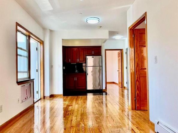 7177 159th Street 3D, Fresh Meadows NY 11365