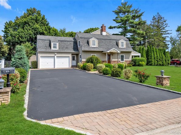 10 Field Avenue, Hicksville NY 11801