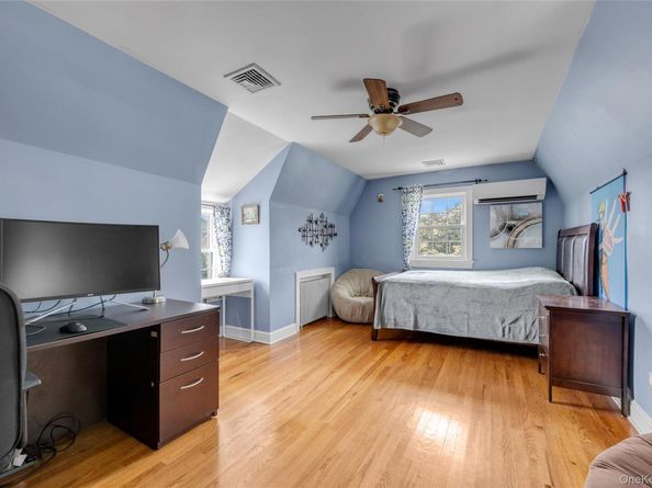 10 Field Avenue, Hicksville NY 11801