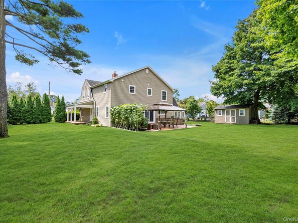 10 Field Avenue, Hicksville NY 11801